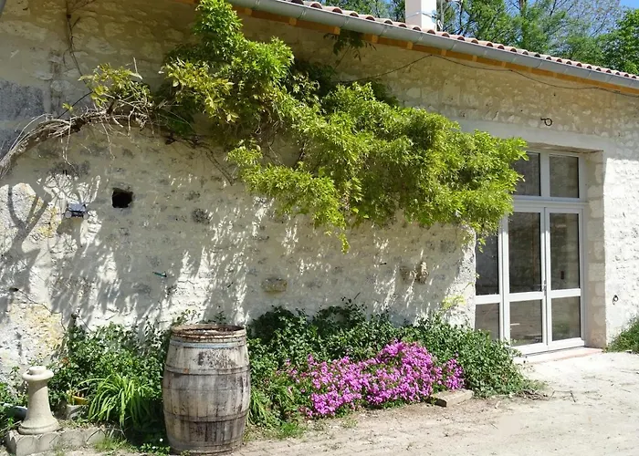 Фото Отель La Ferme De Grand-Font Saint-Capraise-d'Eymet