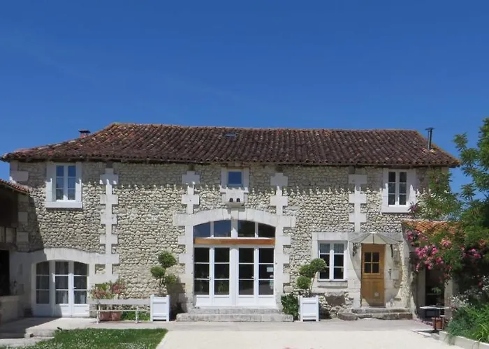 La Grange De Lucie -Chambres D'Hotes En Perigord-Dordogne Nanteuil-Auriac-de-Bourzac photo