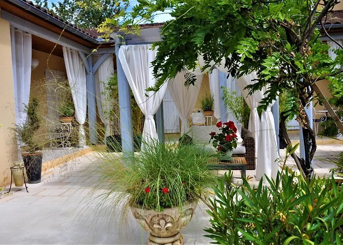 Les Pigeonnes Bed & Breakfast Grolejac photo