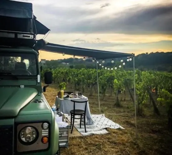 Фото Une Nuit Au Coeur Du Vignoble - Place De Camping