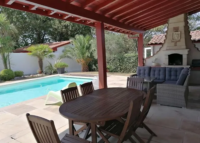Maison Au Pays Basque Avec Piscine Chauffee Βίλα Jatxou φωτογραφία