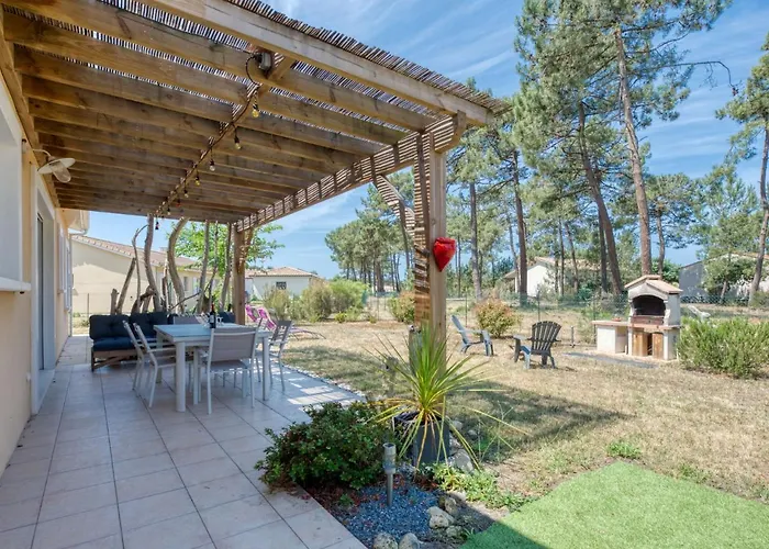 Holiday Home Les Ormes - Mvt225 By Interhome Montalivet-les-Bains photo