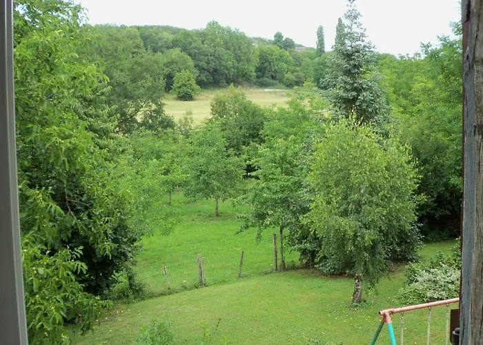 Photo de Maison périgourdine familiale proche sites préhistoriques - FR-1-616-291 Grezes 