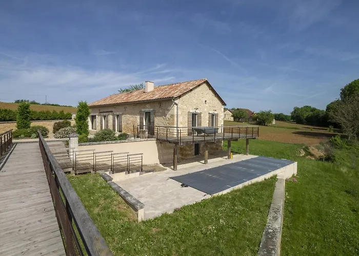 Фото Villa Charmante Au Perigord 10P In Fouleix, Dord