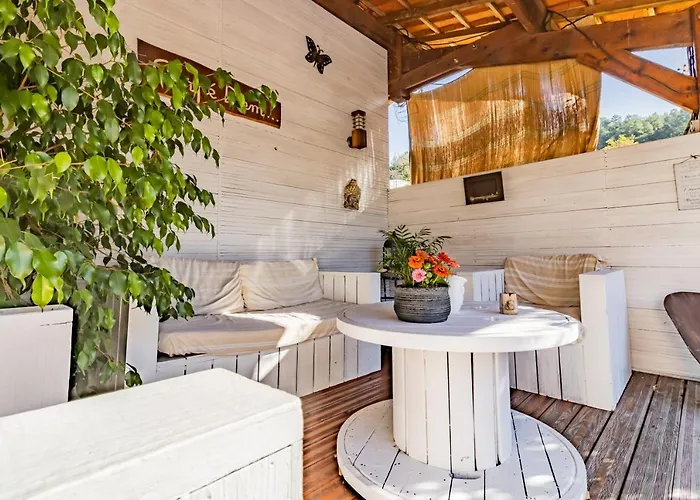 Petit Coin De Paradis Perigourdin Montrem Foto