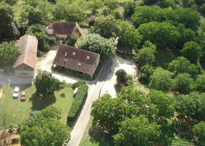 La Ferme De Maraval Bed & Breakfast Cenac-et-Saint-Julien photo