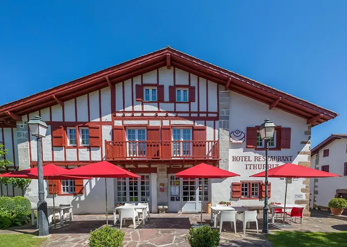 Photo de Hôtel Ithurria - Les Collectionneurs Ainhoa