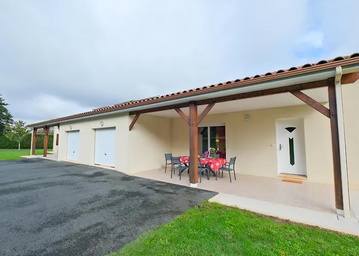 הוילה Savignac-les-Églises Le Barradis Avec Piscine Et Clim תמונה