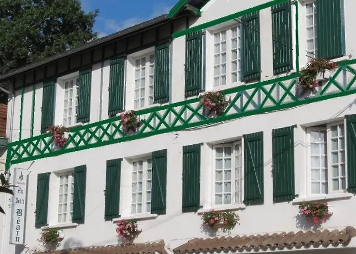 Hotel Au Petit Bearn Salies-de-Bearn photo