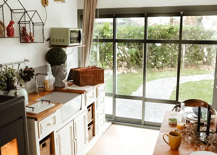 fotos do Ma cabane à oiseaux avec bain Nordique en supplément Saint-Médard-en-Jalles