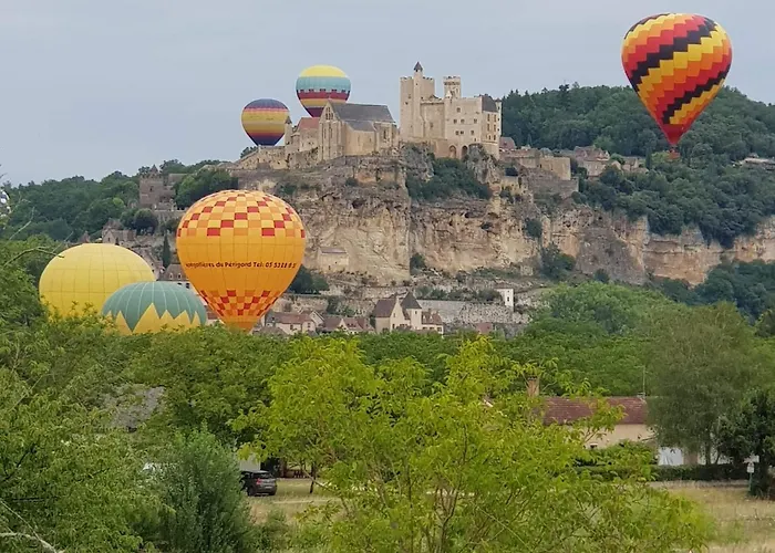 Chambres D'Hotes Belle-Vue -Vue Sur Chateau 캬스텔노라샤펠 사진