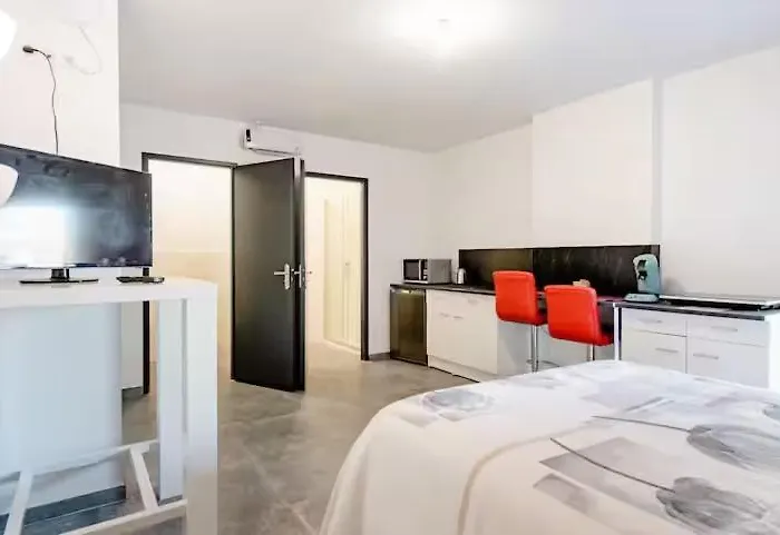 Studio De L'Avance 28M2 Fourques-sur-Garonne foto