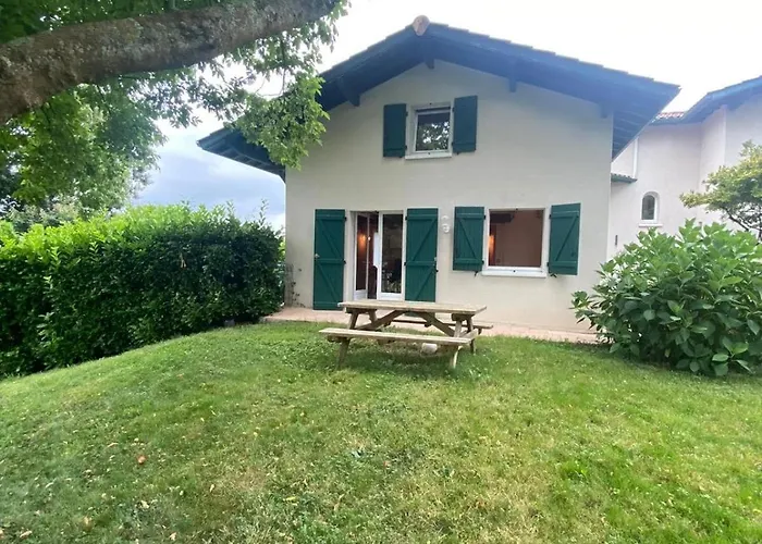 Maison Mitoyenne Au Coeur Du Pays Basque Proche Mer, Montagne Mendionde 사진