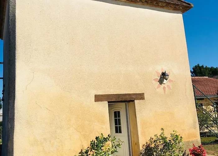 fotos do Tour Atypique Vila Saint-Etienne-de-Fougeres