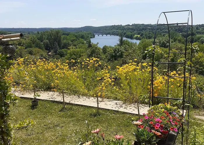 Gite Les 2 Ponts, Studio Superbe Vue Sur La Dordogne 特雷莫拉照片