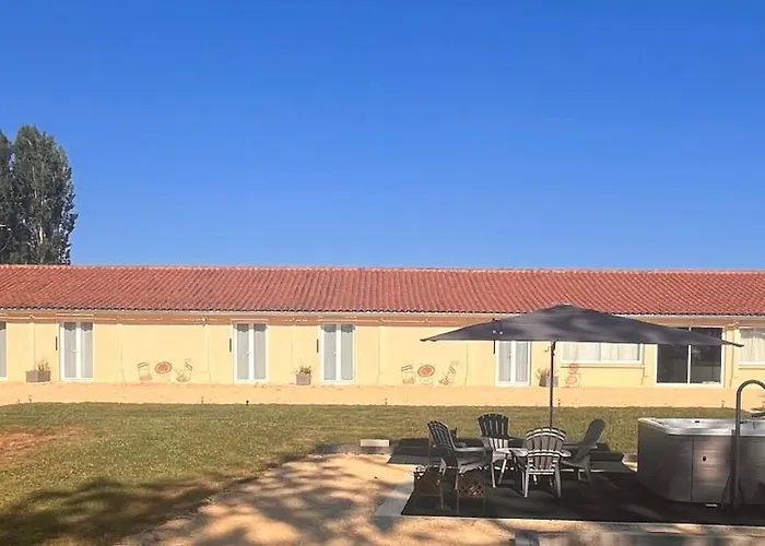 Lelotusnoir-Perigord Bed & Breakfast Mazeyrolles photo