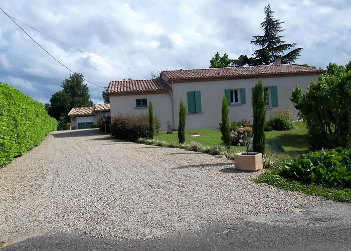 Le Madaillan Bed & Breakfast Roumagne photo