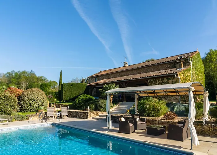 Poolside Haven In Salles Larzac foto