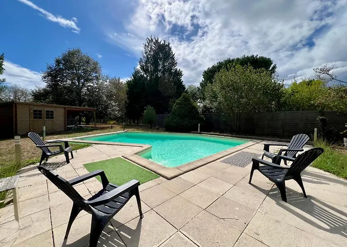 Magnifique Maison Entre Vignes Et Foret Lagorceの写真