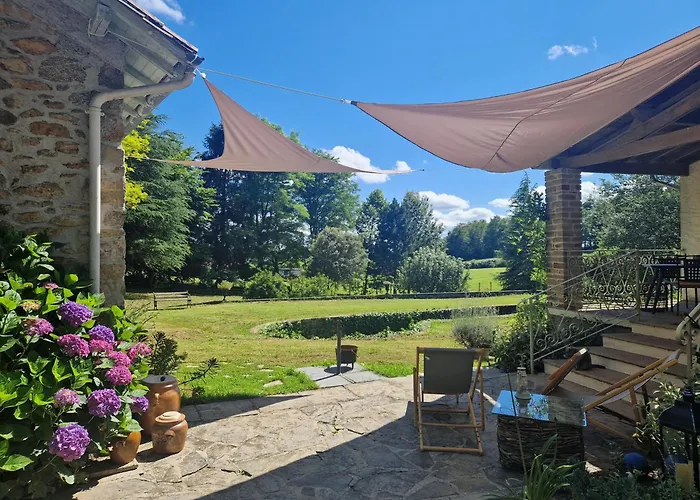 Bed and Breakfast My Lilifab Saint-Saud-Lacoussière Foto