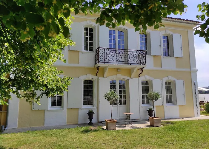 Grand Gite Avec Piscine Maison Port Valade Tabanac képek