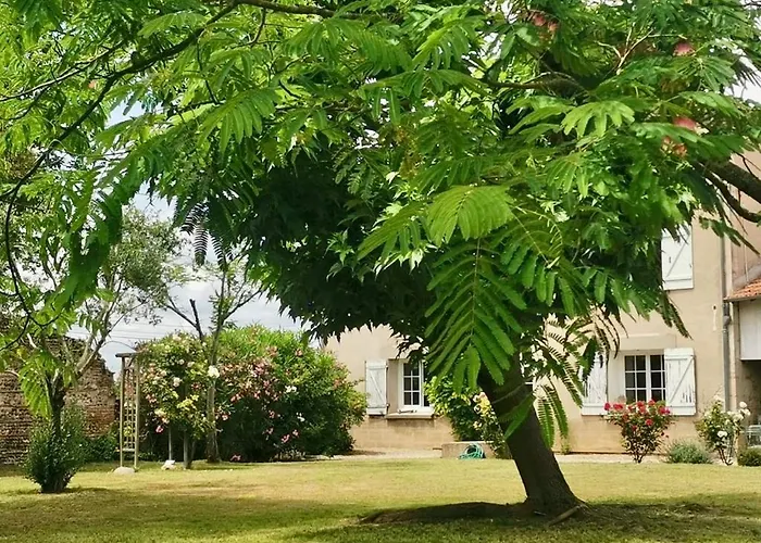 La Canoliere - Chambre D'Hotes Augustin Sauveterre-Saint-Denis foto