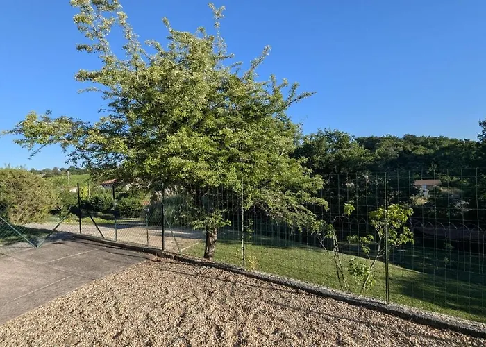 Фото Maison Dans L'Entre-Deux Mers Branne 