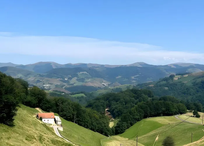 Photo de Maison Basque Au Milieu Des Prés Urepel