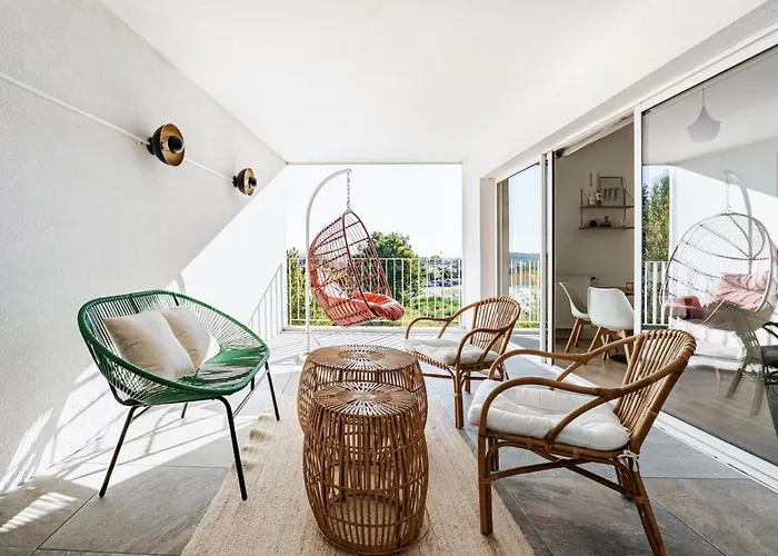 Ferienwohnung L'Echappee Begles - Parking Prive & Grande Loggia Foto