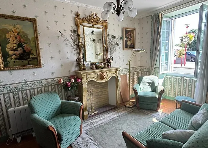 Maison De Charme En Centre Ville Saint-Laurent-de-Medoc foto