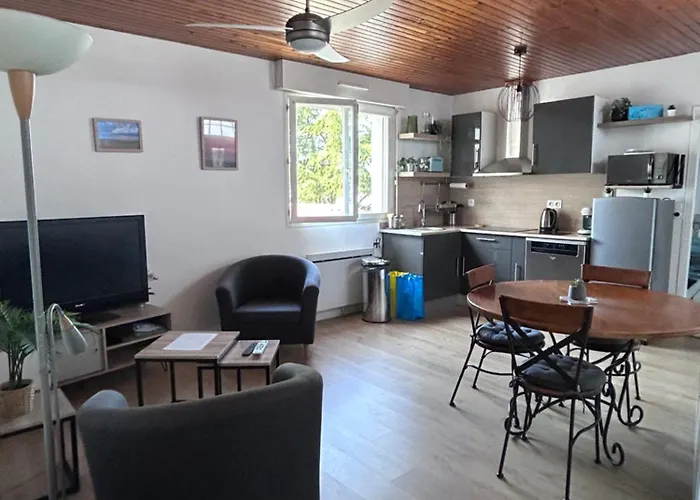 Bel Appartement , 2 Chambres, Idealement Situe 닥스 사진