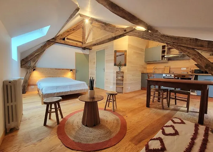 Studio de charme dans grange rénovée Lempzours foto