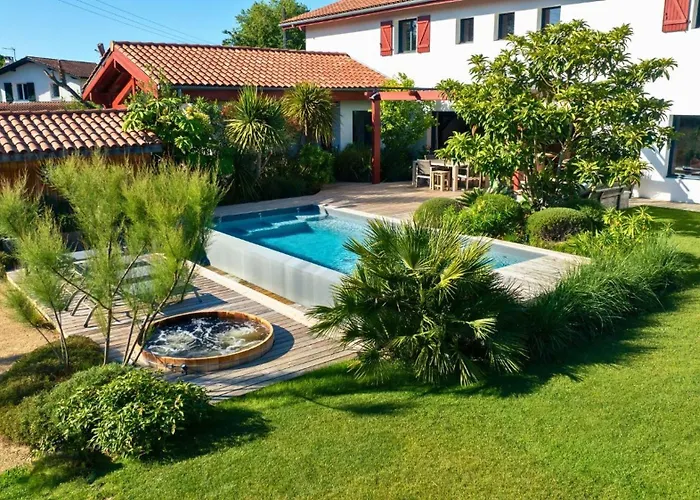 Villa Loreteian - Splendide Villa Au Calme アエズの写真