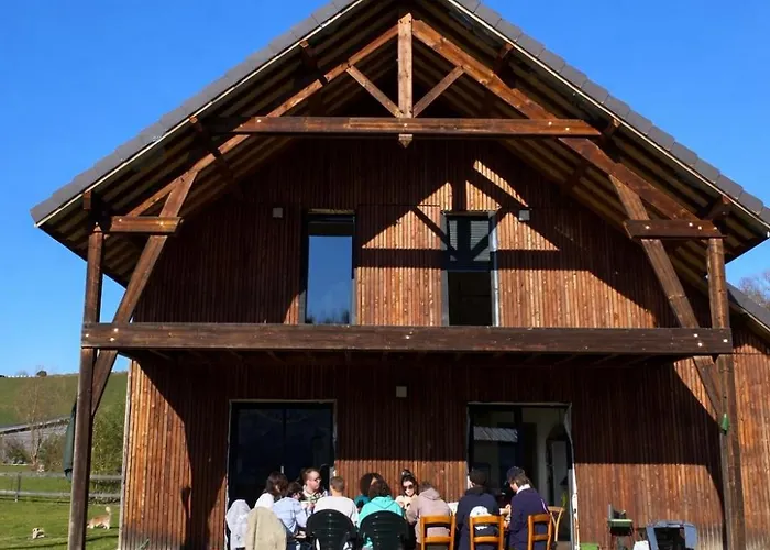 Фото Maison Lumineuse Type Chalet, Au Pied Des Pyrenees, Jusqu'A 10 Personnes Bruges-Capbis-Mifaget