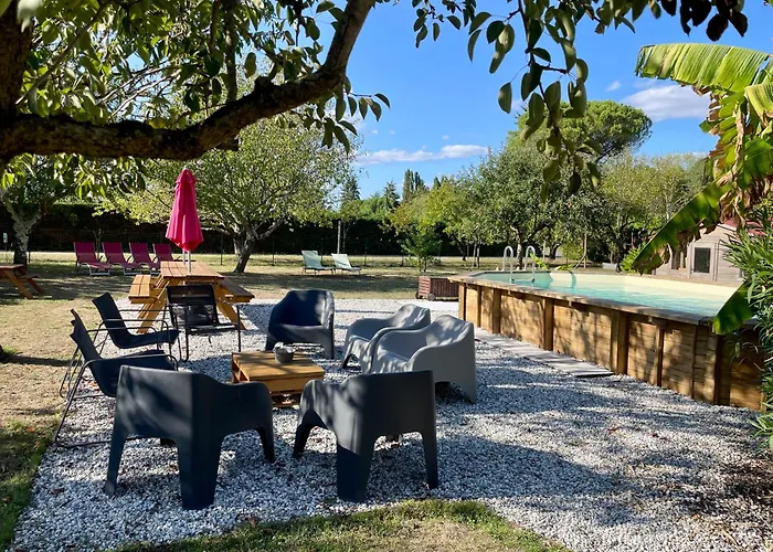 Les Régniers - 1 gîte x4 à 6 et 1 gîte x8 - à réserver ensemble ou séparément Eynesse foto