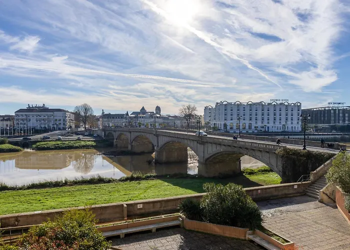 La Tannerie , Vue Adour, Parking , Ascenseur, Wifi, Centre Apartment Dax photo