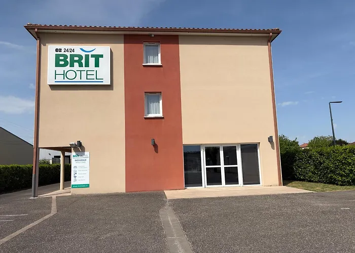 Photo de Brit Hotel Confort Villeneuve Sur Lot Bias 