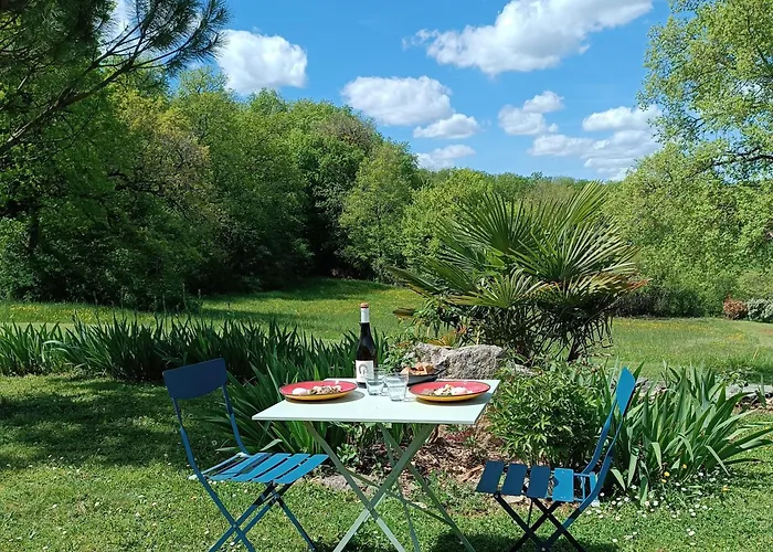 Une Escale Gourmande- Suite Avec Terrasse & Diner Maison Possible Eyzerac photo