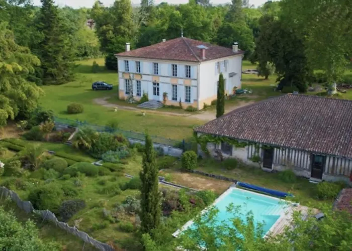 Chateau De La Grotte Sore 사진