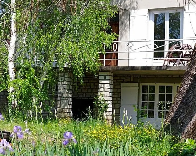 Bed and Breakfast Au Catalpa La Chapelle-Faucher fotorgafie