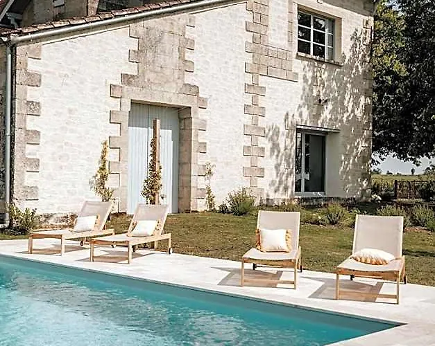 Chateau La Grande Clotte Lussac képek