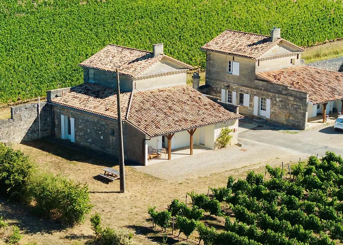 Le Chateau Saint-Georges Cottage モンターニュの写真