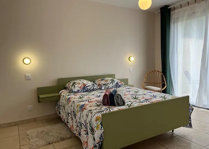 דירות Borderes La Casita Escondida - Private Garden And Pool תמונה