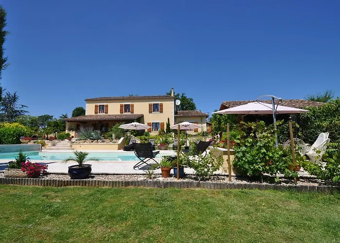 Les Trois Chenes Bed & Breakfast Saint-Colomb-de-Lauzun photo