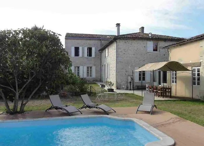Le Logis Du Medoc Hotel Saint-Yzans-de-Medoc photo