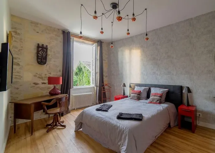 Chambres D'Hotes La Bastane Rions照片