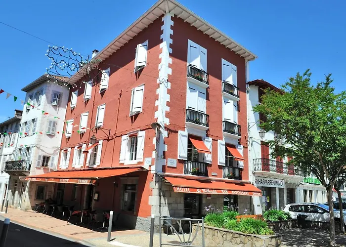 Hotel Les Tilleuls Hasparren photo